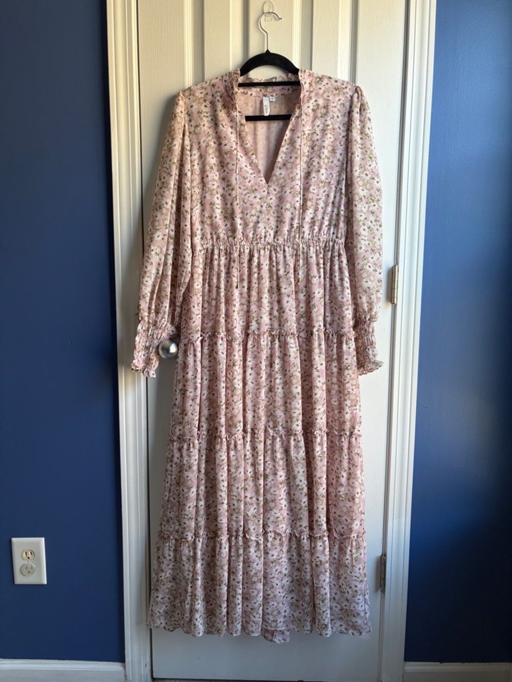 Elan Soft Pink Chiffon Floral Ruffle Tiered Maxi Dress Size Medium Feminine